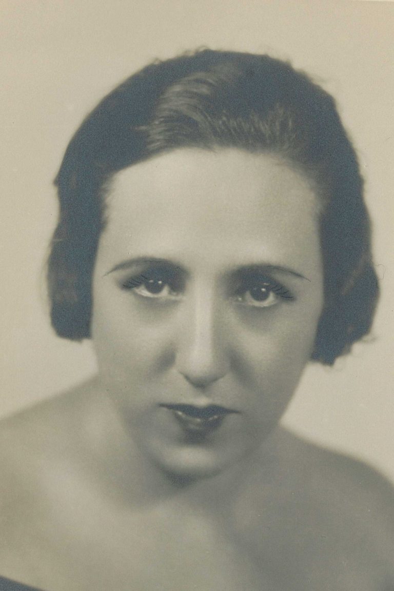 03-Margarita-Ferreras-circa-1932-scaled.jpg