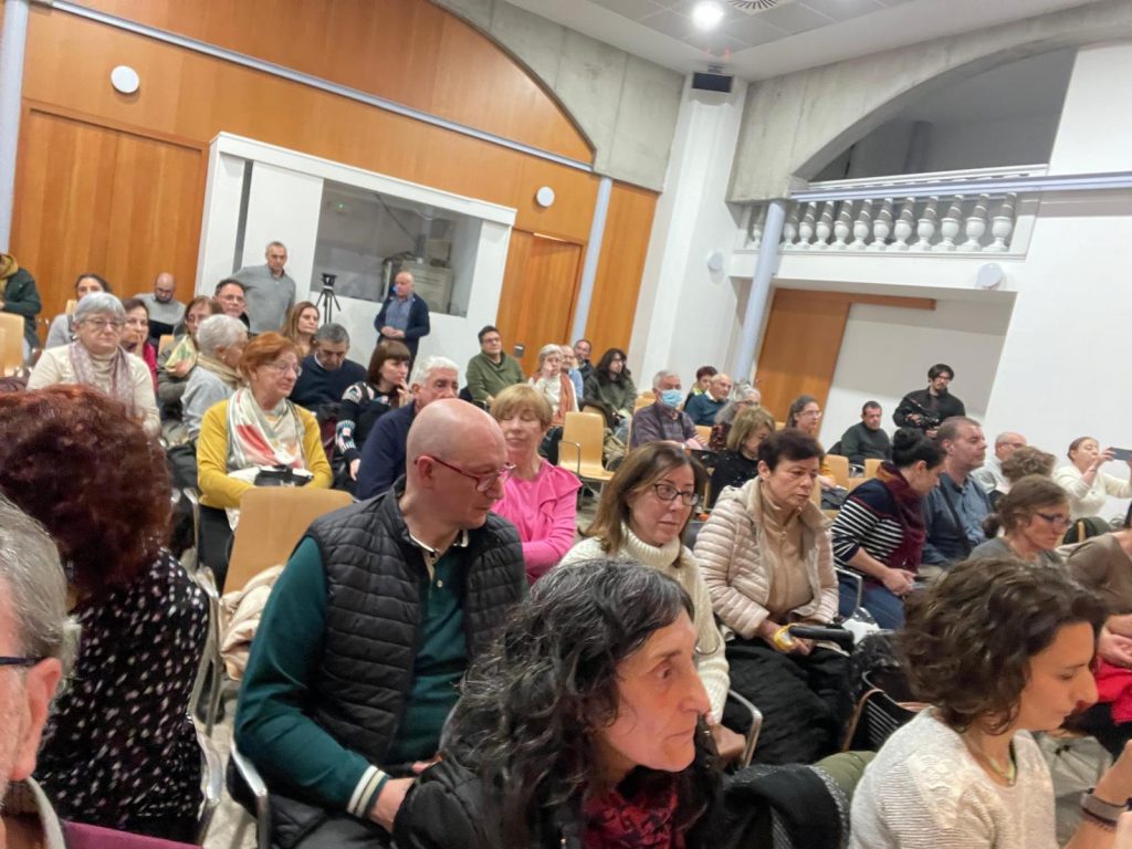 34a61b60-5551-4f47-b63b-2ca4b6941688